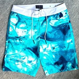 Men’s American Eagle Board Shorts Size Small